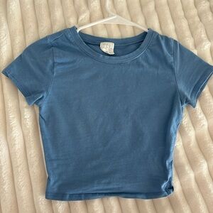 Size extra small never worn blue top!